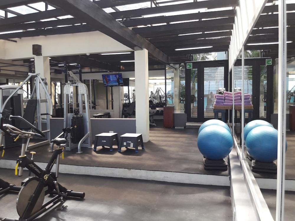 Grand Oasis Sens - All-Inclusive Adults Only Cancún Esterno foto The gym at the 100 North Main