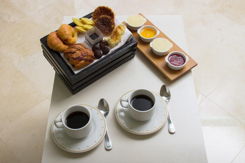 Grand Oasis Sens - All-Inclusive Adults Only Cancún Camera foto A breakfast tray