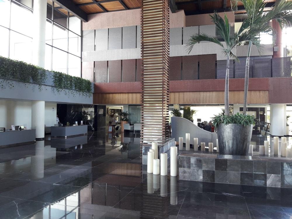 Grand Oasis Sens - All-Inclusive Adults Only Cancún Esterno foto Interior of the hotel